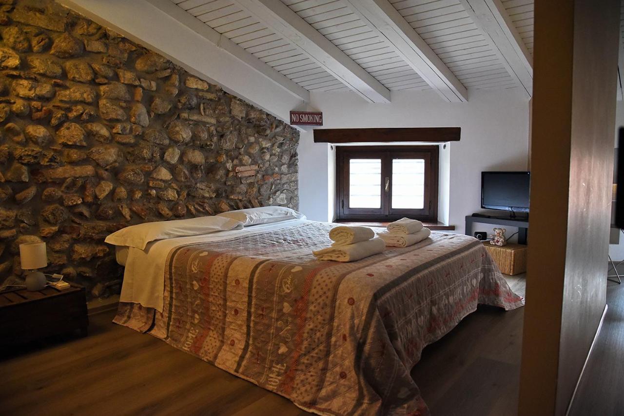 Bed and Breakfast Prigioni House Peschiera del Garda Exterior foto