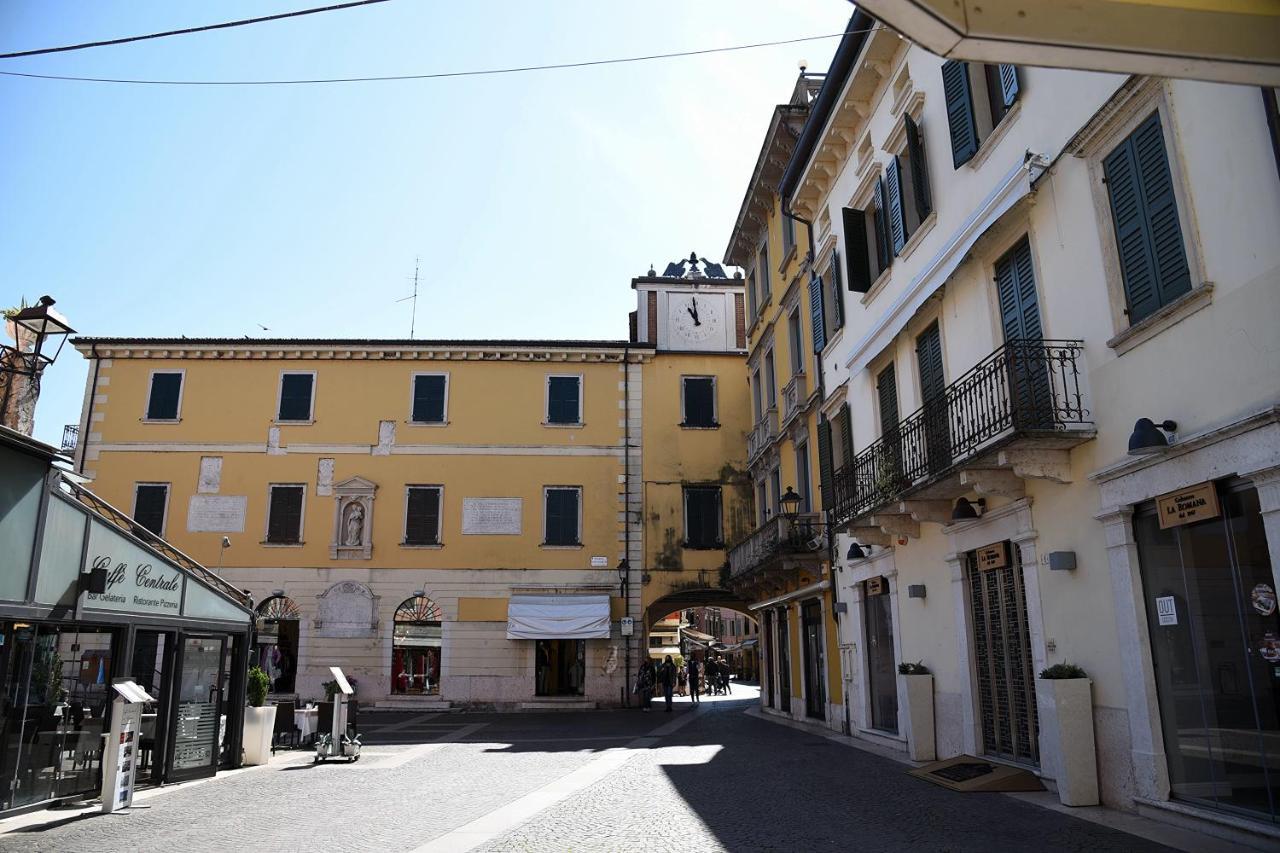 Bed and Breakfast Prigioni House Peschiera del Garda Exterior foto
