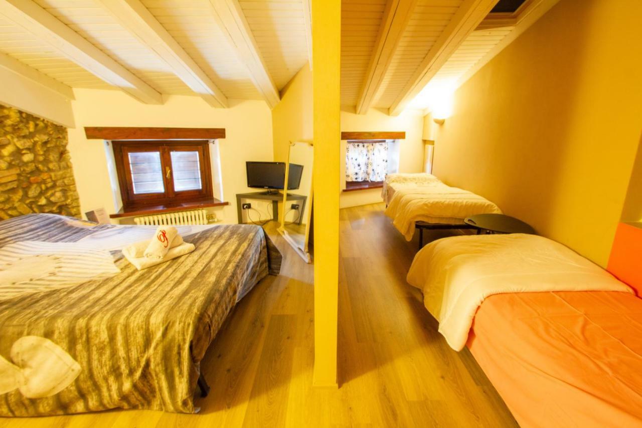 Bed and Breakfast Prigioni House Peschiera del Garda Exterior foto